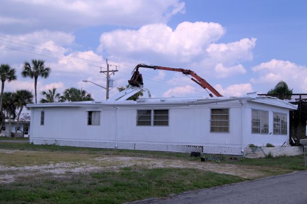 Mobile Home Demolition in Sandy