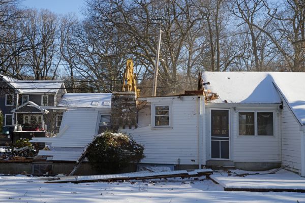 Residential Building Removal in Sandy